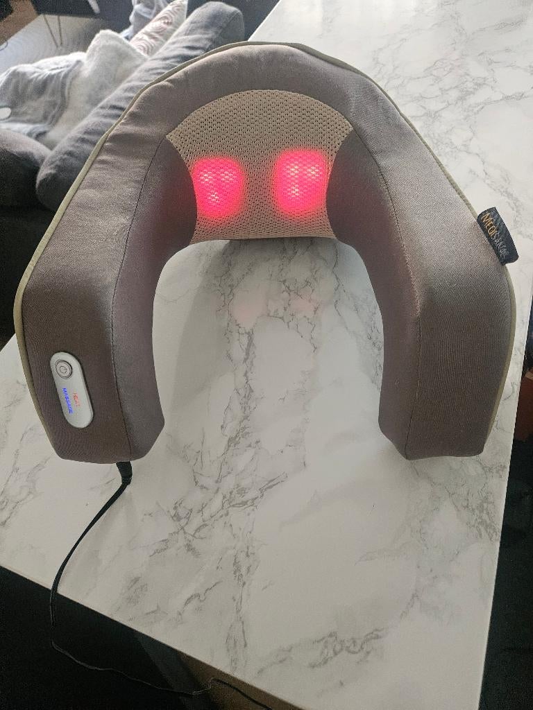 Medisana Nekmassagekussen met warmtefunctie, Ophalen, Zo goed als nieuw, Massagestoel of Kussen