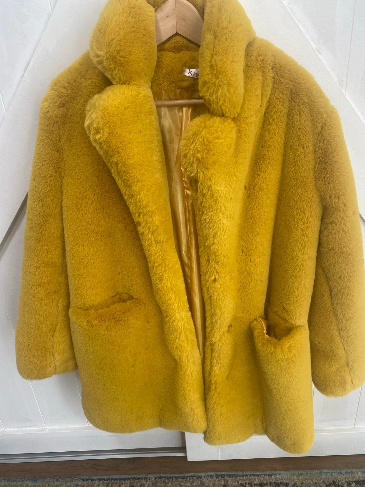 Gele faux fur jas van K.Zell, Kleding | Dames, Ophalen of Verzenden, Zo goed als nieuw, Geel