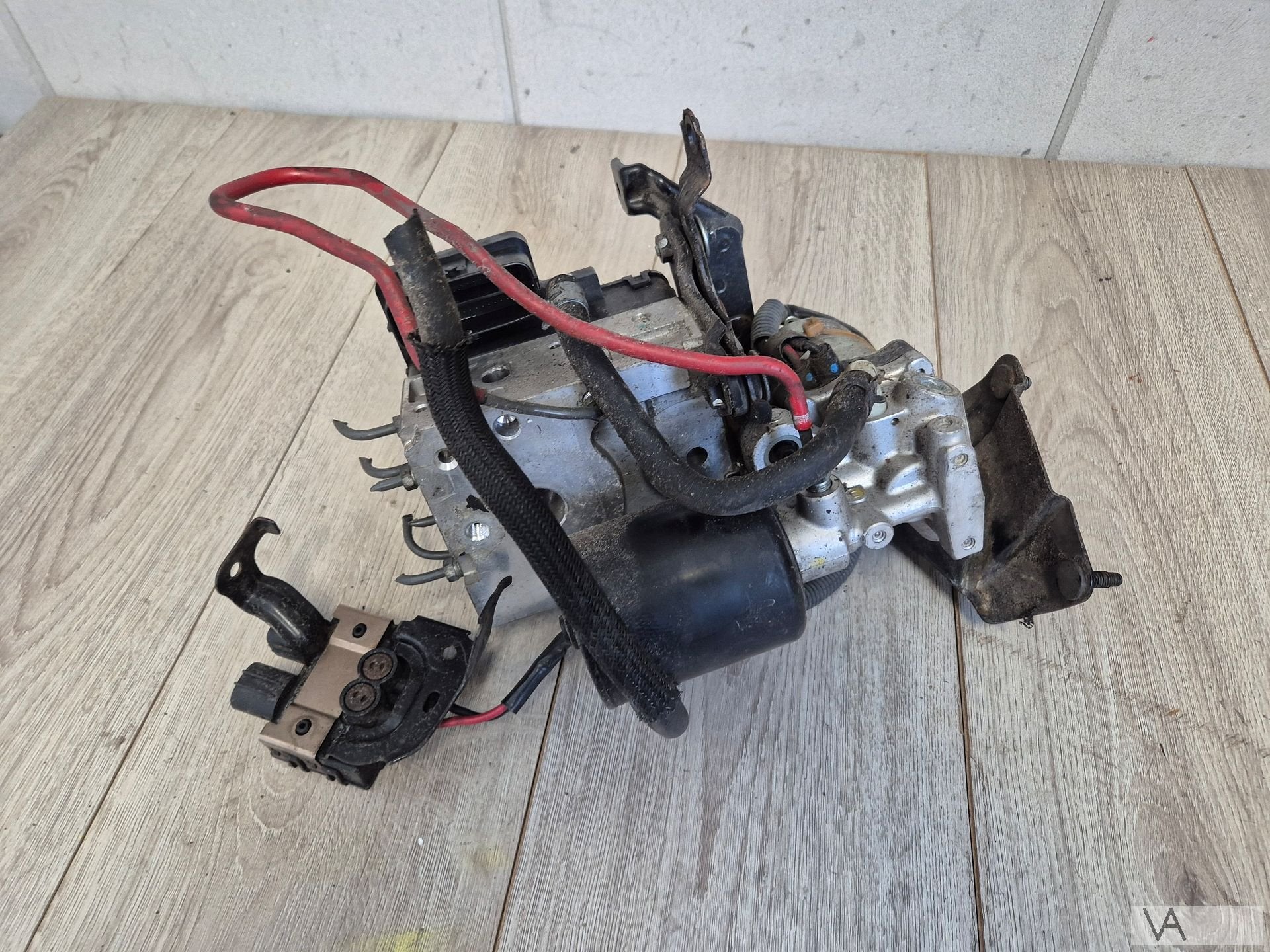 Lexus LS 2006 - 2012 abs pomp met actuator 4707050010 €400, Auto-onderdelen, Gebruikt, -, -, -