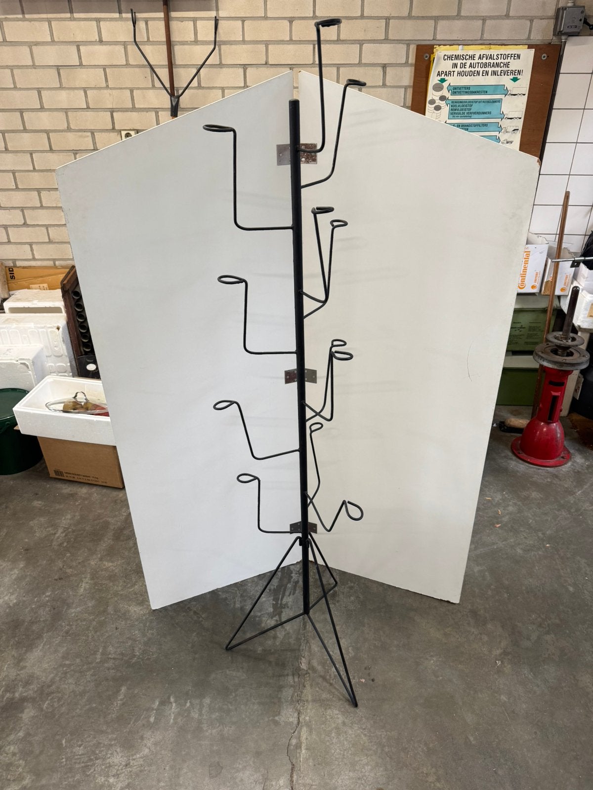 Standaard in zwart en in chroom 170 en 135cm (Nr: 2334), Ophalen, Zo goed als nieuw, Metaal, Minder dan 100 cm