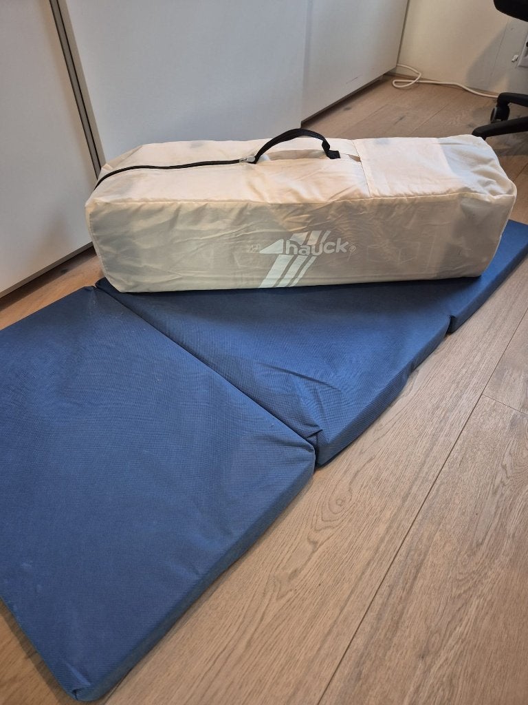 Hauck DreamNPlay Plus reisbed en Altabebe matras 120x60, Ophalen, Zo goed als nieuw, Rechthoekig