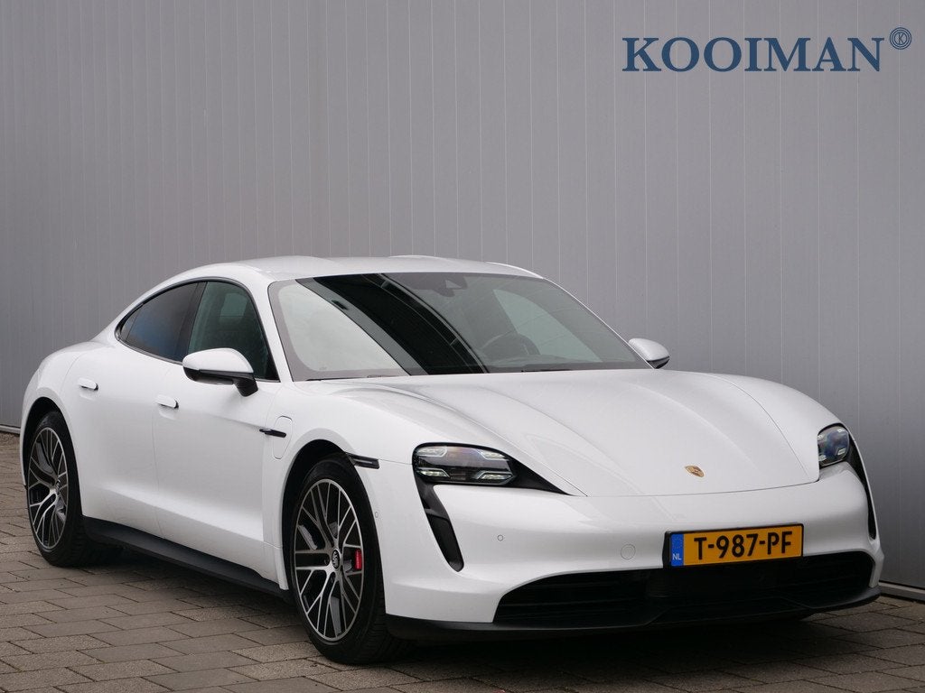 Porsche Taycan 4S Performance 490pk 84 kWh Luchtvering / 360, Auto's, Porsche, 238 pk, Gebruikt, Zwart, 4 stoelen