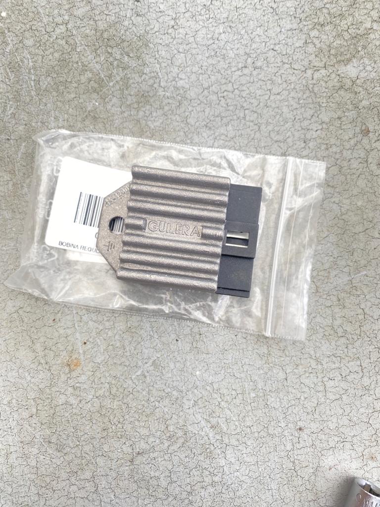 Spanningsregelaar 12V, Ophalen of Verzenden, Nieuw