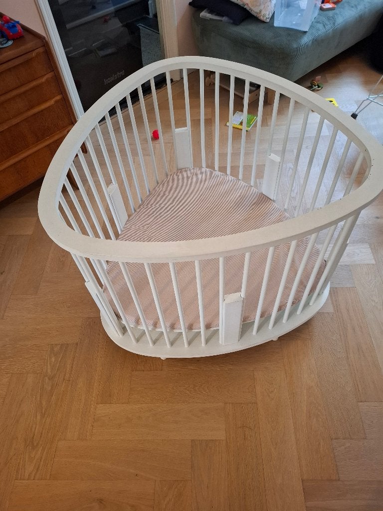 Driehoekige box, Kinderen en Baby's, Boxen, Ophalen, Gebruikt, Driehoekig, In hoogte verstelbaar