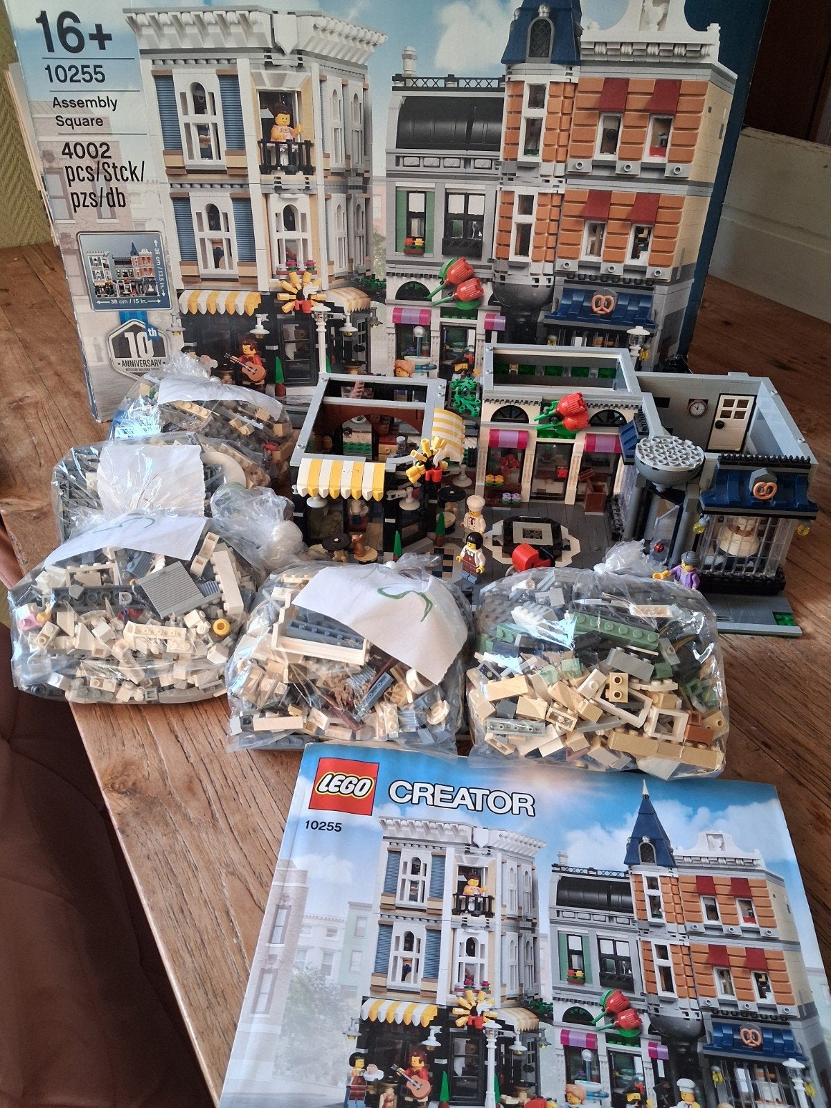 Lego Creator Expert 10255 Assembly Square Compleet, Kinderen en Baby's, Gebruikt, Lego, Ophalen of Verzenden, Compleet
