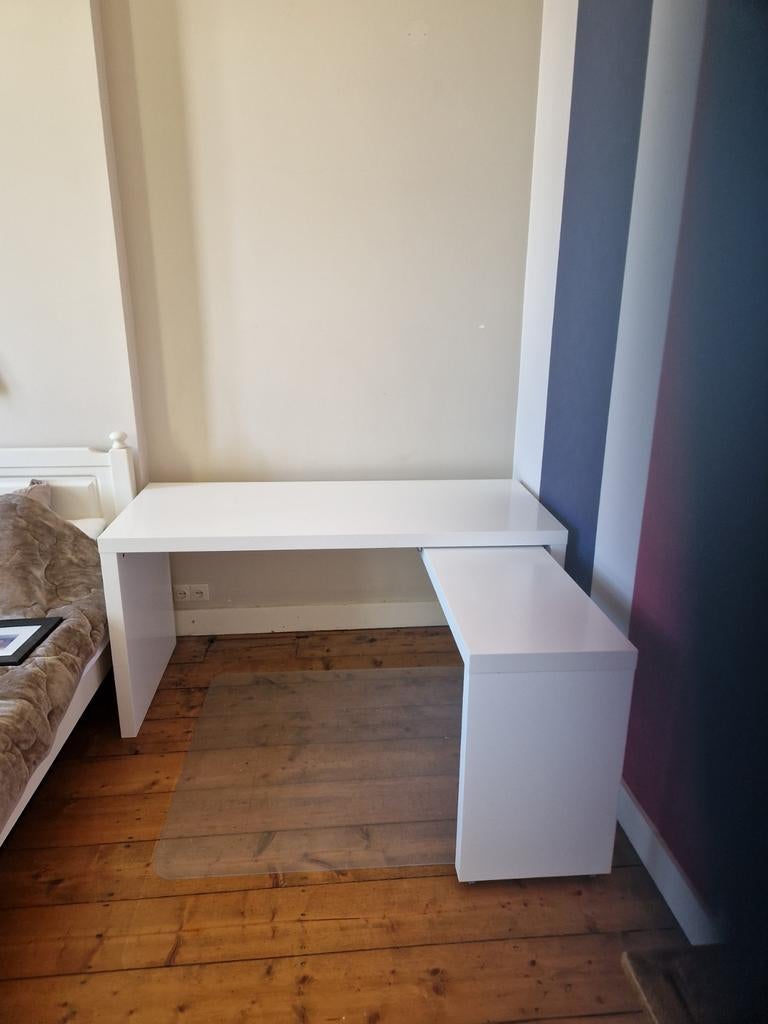 IKEA Bureau Wit met Kleine Gebruikssporen, Huis en Inrichting, Bureaus, Ophalen, Gebruikt