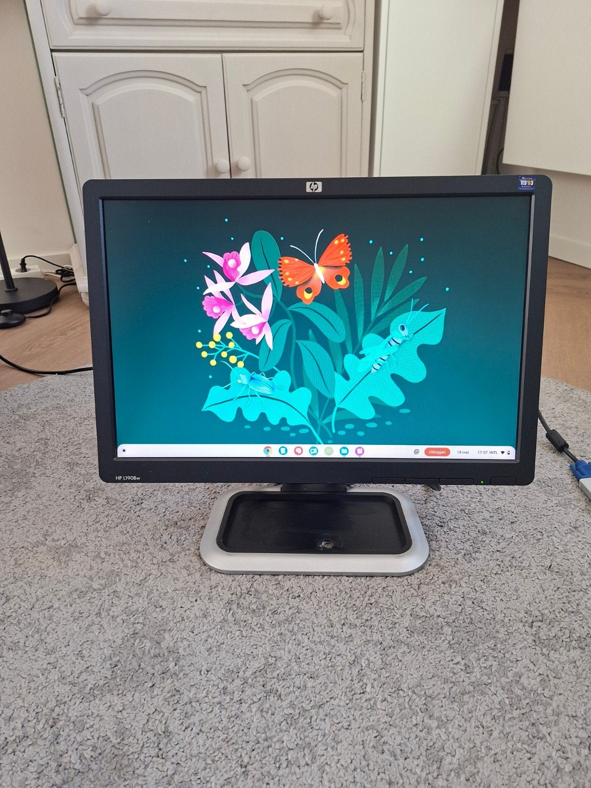 HP L1908w 19-inch LCD Monitor, Computers en Software, Monitoren, Kantelbaar, Ophalen of Verzenden, HP, VGA