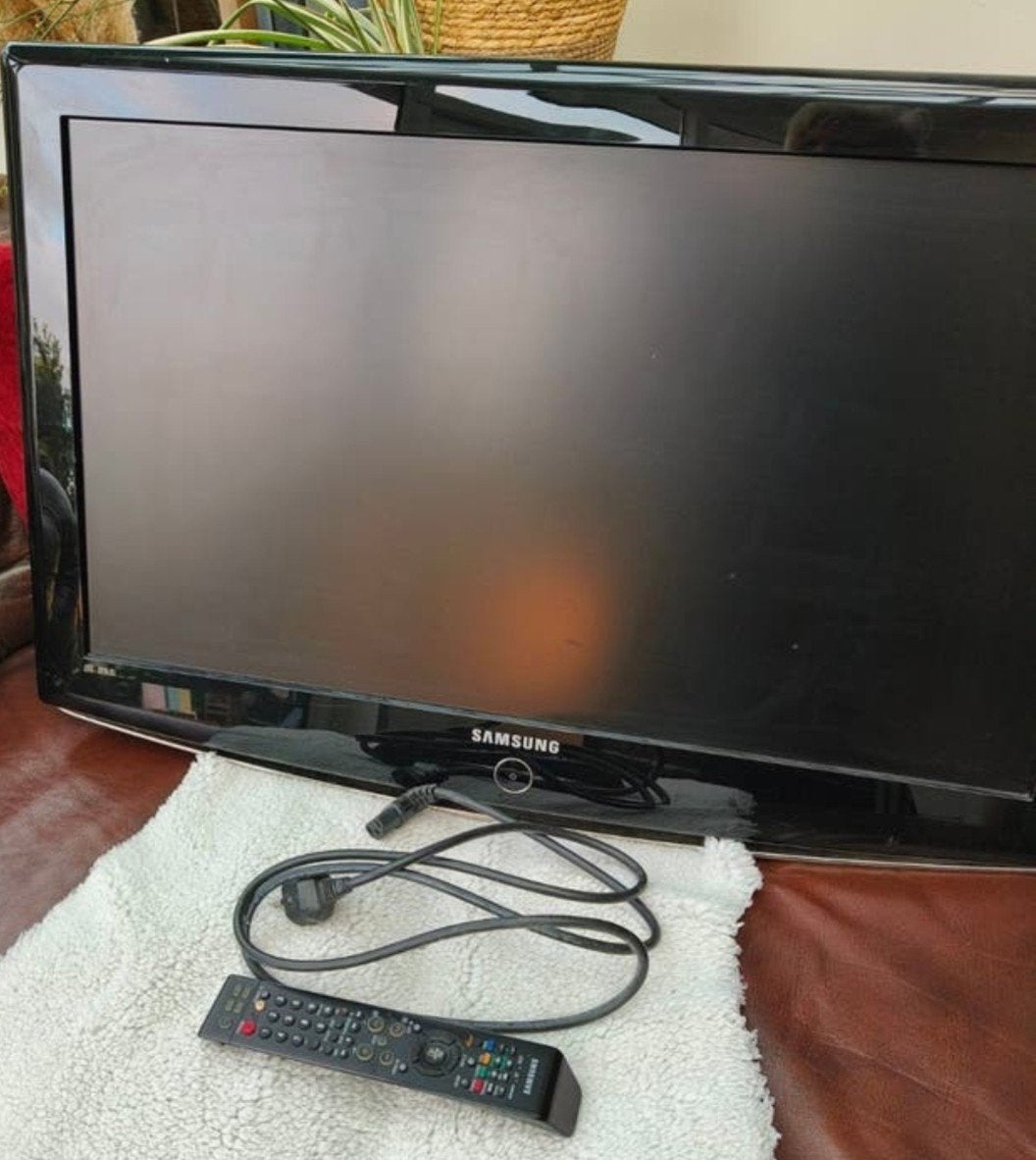 Gratis af te halen: Samsung TV (defect), Audio, Tv en Foto, Televisies, Ophalen
