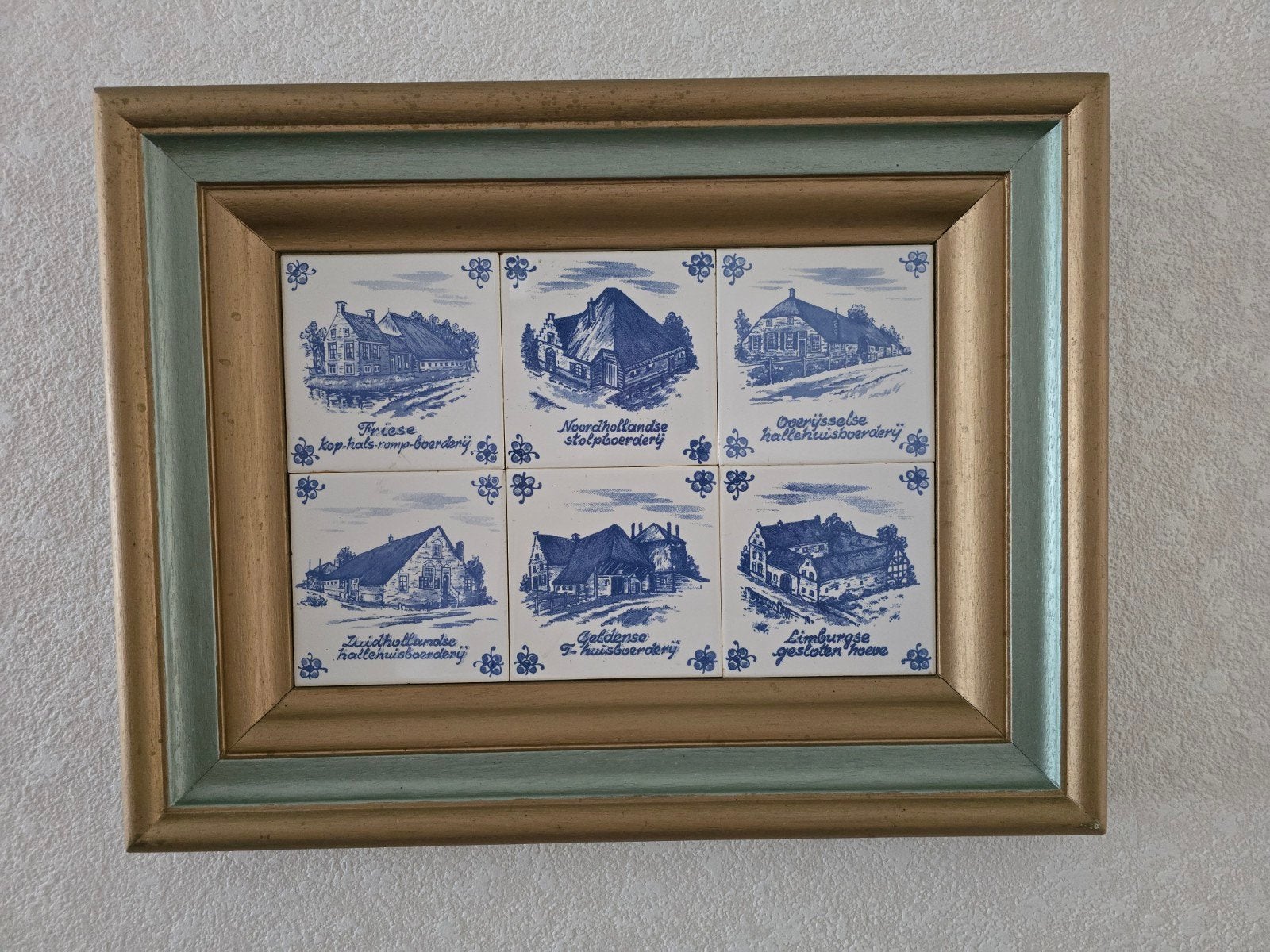 Ingelijste tegeltjes met afbeeldingen van oude boerderijen, Ophalen of Verzenden