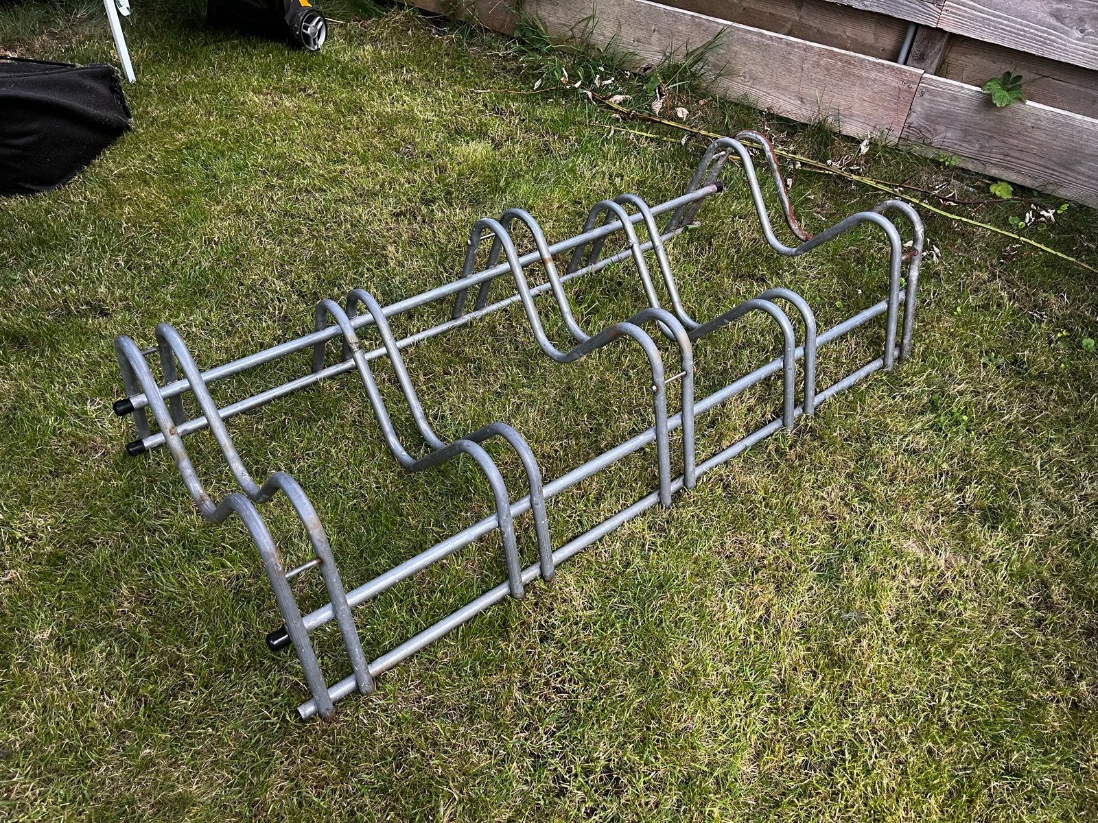 Fietsenrek voor 4 fietsen - Gebruikt, Ophalen, Gebruikt