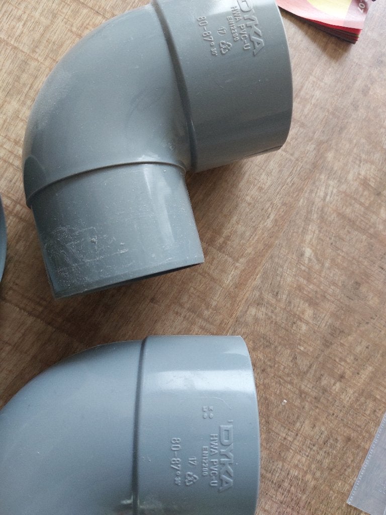 4 pvc bochten 2 maten, Doe-het-zelf en Verbouw, Ophalen of Verzenden, Zo goed als nieuw, Overige metalen