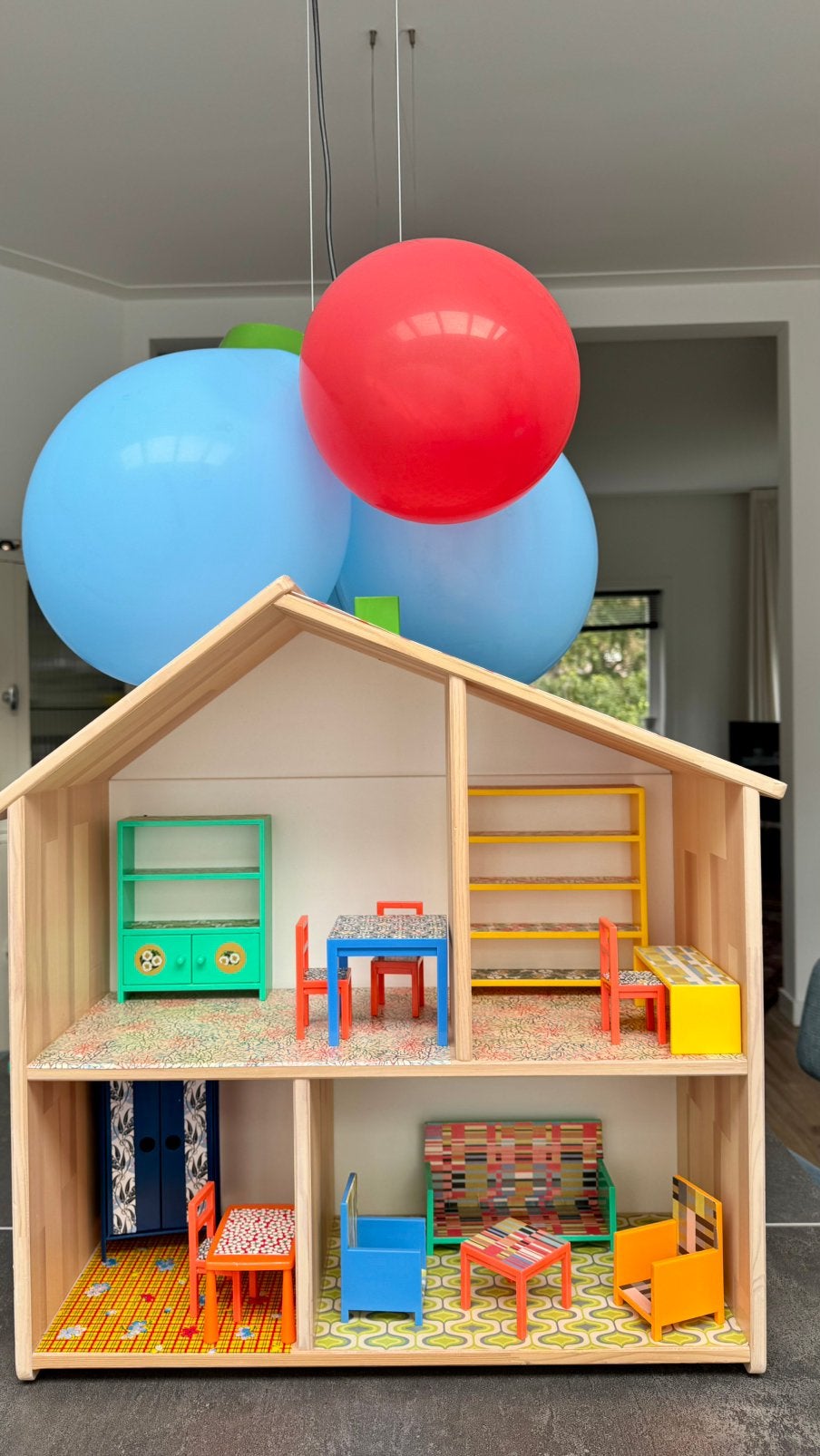 Ikea poppenhuis met inhoud, Ophalen, Zo goed als nieuw, Hout