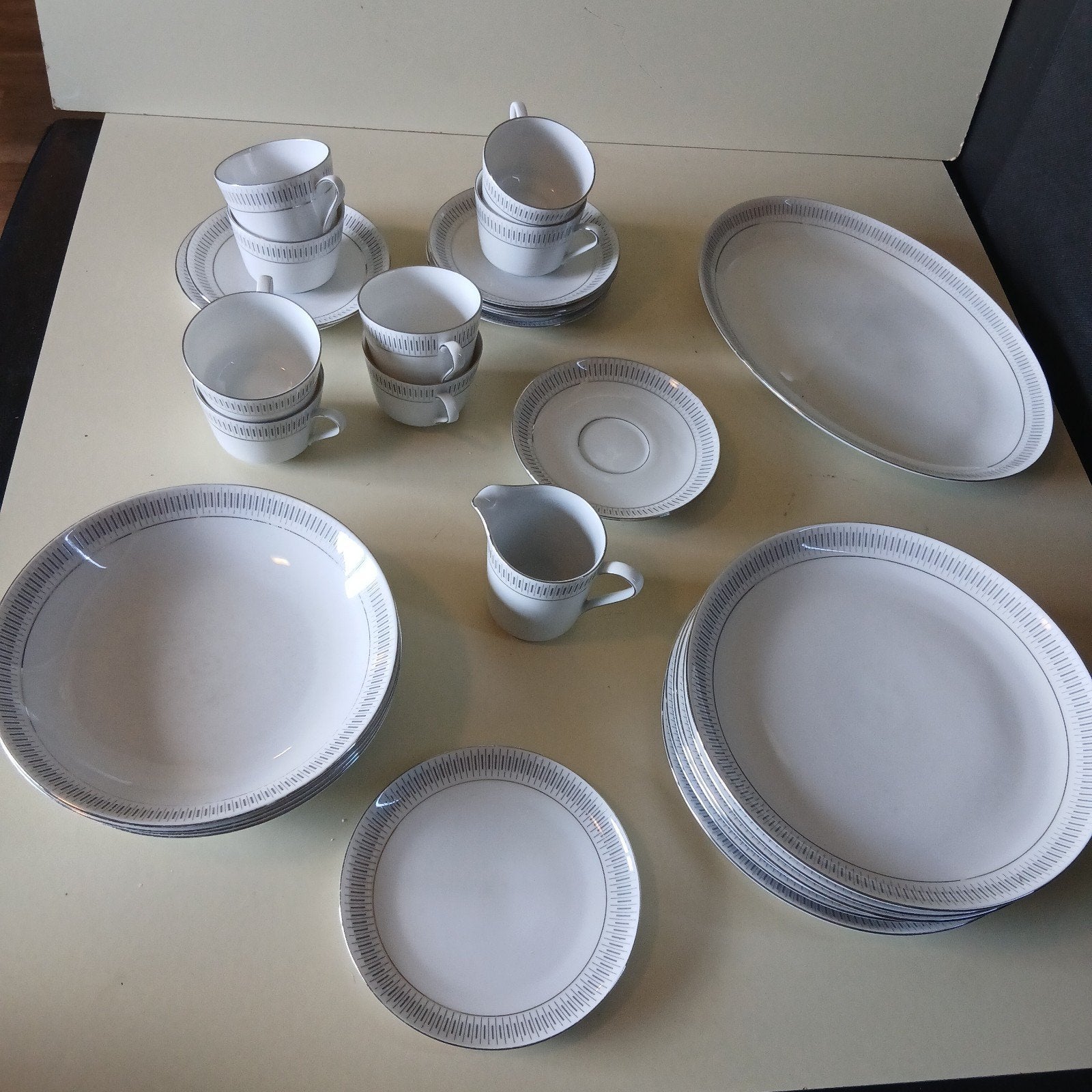 Vintage 30 delig servies "Eschenbach", Antiek en Kunst, Ophalen