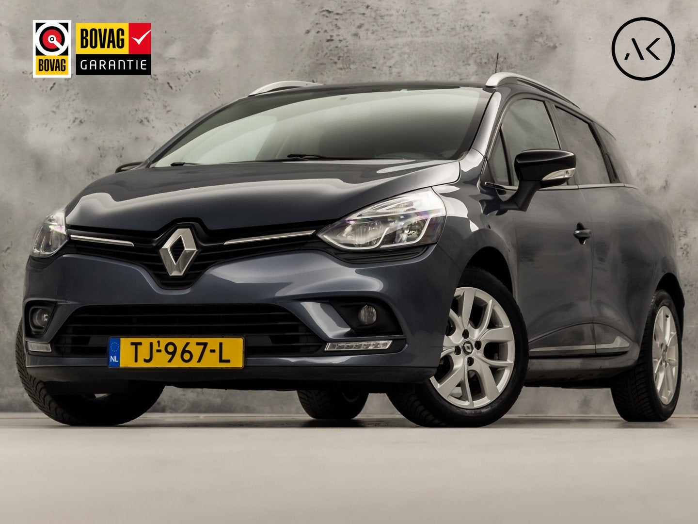 Renault Clio Estate 0.9 TCe Limited Sport (NAVIGATIE, LM VEL, Voorwielaandrijving, Gebruikt, 580 kg, 49 €/maand