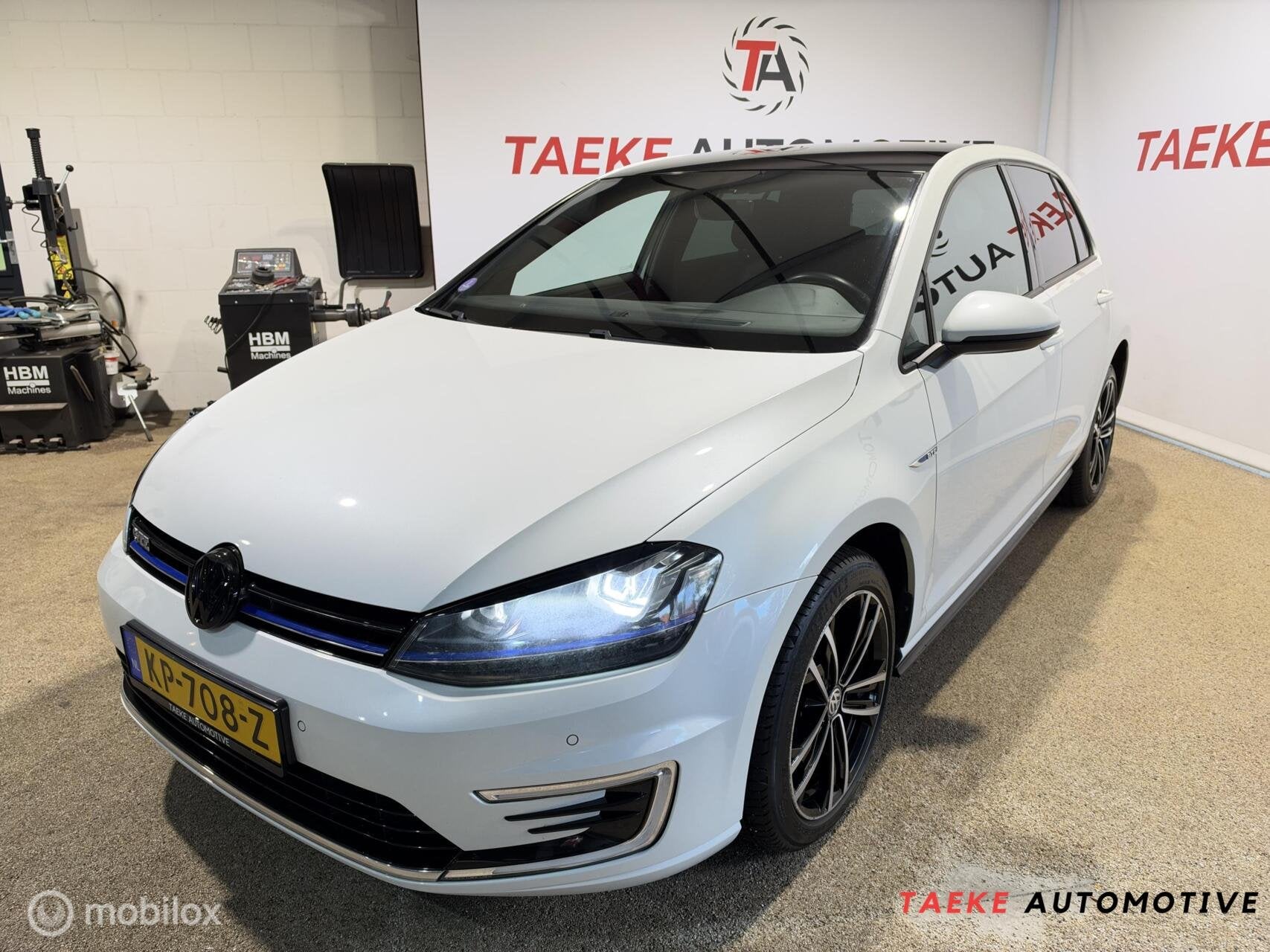 Volkswagen Golf 1.4 TSI GTE CLIMA/CRUISE/NAP/CAMERA/BTWAUTO, Auto's, Stof, Gebruikt, Euro 6, 4 cilinders