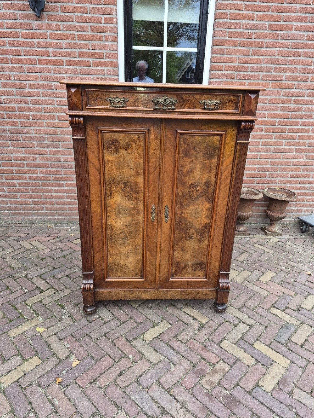 Mooie Antieke Mahonie Wortelnoten Meiden Kast