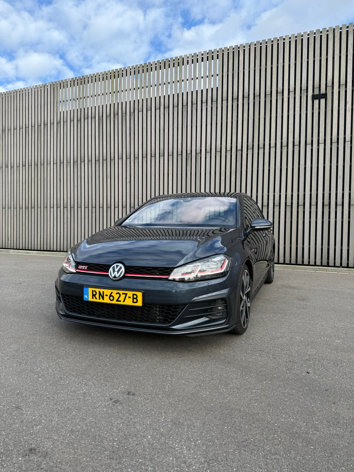 Volkswagen Golf 2.0 TSI 300pk 7-DSG 5D 2018 performance, 4 cilinders, 1984 cc, Blauw, 1337 kg