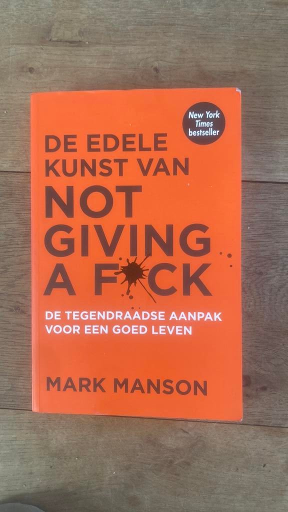 De edele kunst van not giving a fuck, Boeken, Ophalen of Verzenden, Zo goed als nieuw