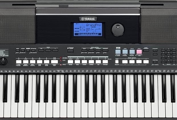 Yamaha PSR-E433 Keyboard : BIJNA NIEUW, Muziek en Instrumenten, Ophalen, 61 toetsen, Yamaha, Zo goed als nieuw