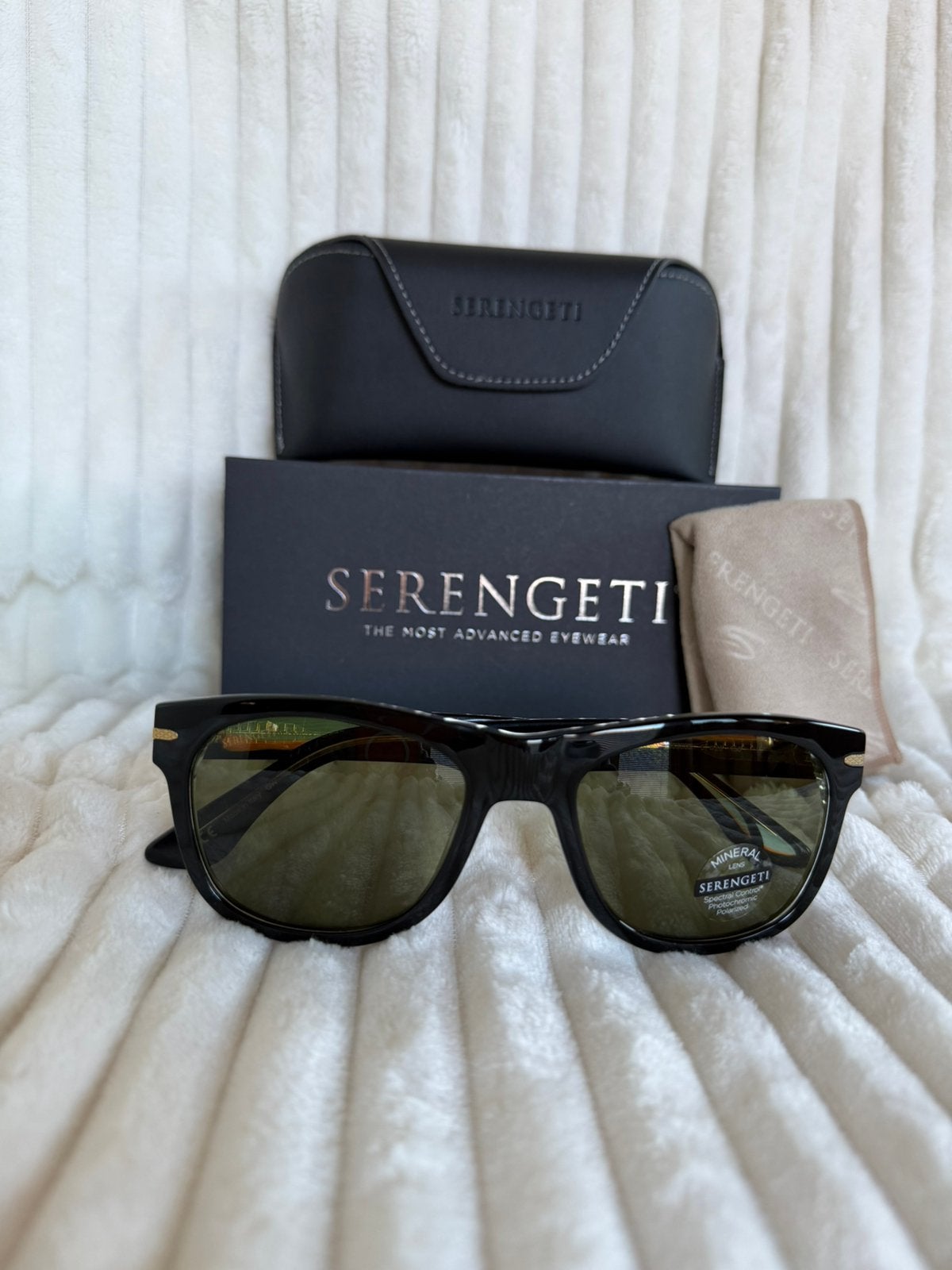 Serengeti Foyt Xl SS550003 incl garantie en btw-factuur, Sieraden, Tassen en Uiterlijk, Zonnebril, Verzenden, Nieuw, Nvt