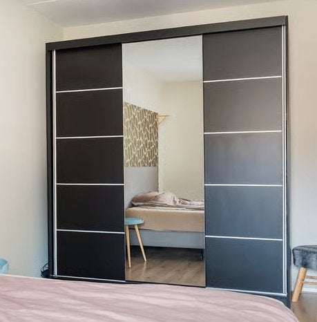 Moderne kledingkast met schuifdeuren, Ophalen, Met deur(en), Gebruikt, 100 tot 150 cm