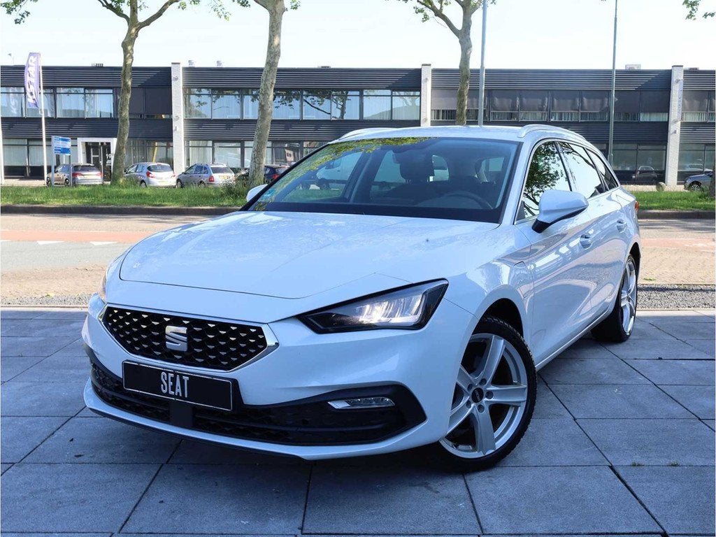 Seat Leon Sportstourer 1.4 TSI eHybrid PHEV 204PK Automaat 2, Auto's, Seat, Bedrijf, Leon, Hybride Elektrisch/Benzine, Stationwagon