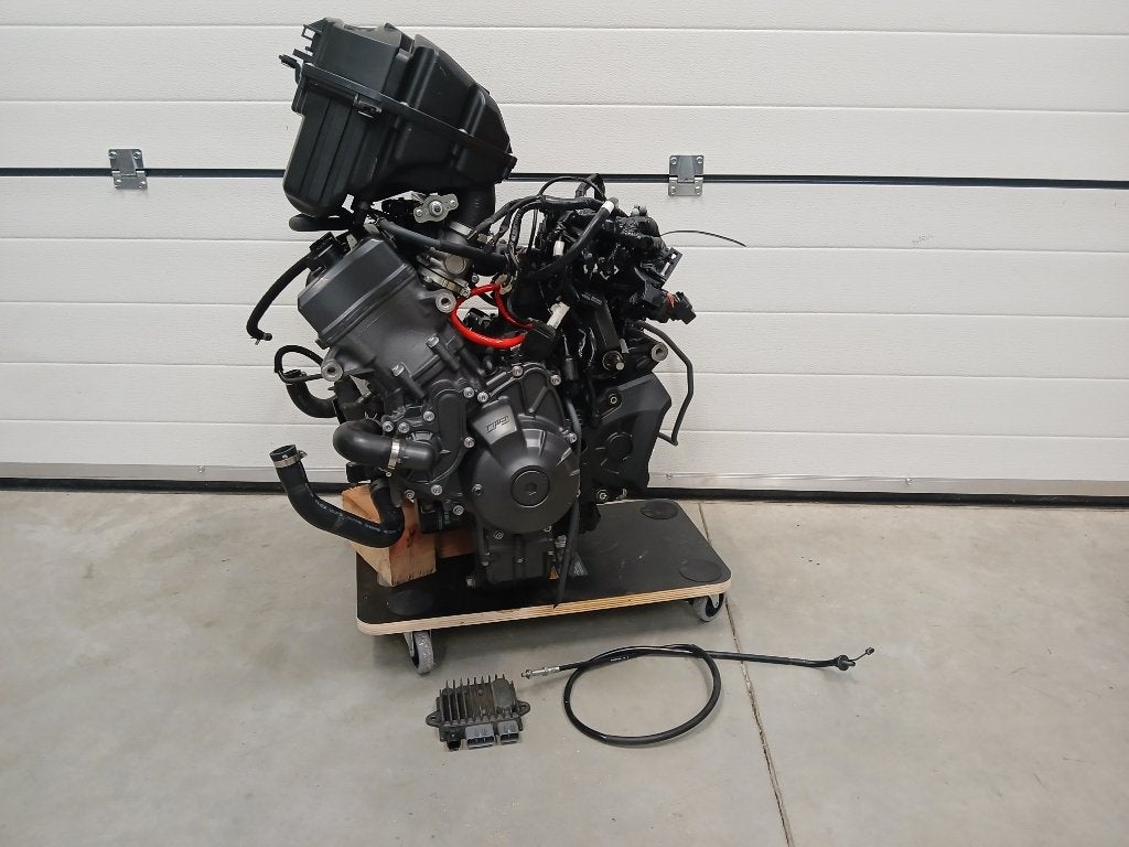 Yamaha MT09 motorblok bj 2024, Ophalen, Gebruikt