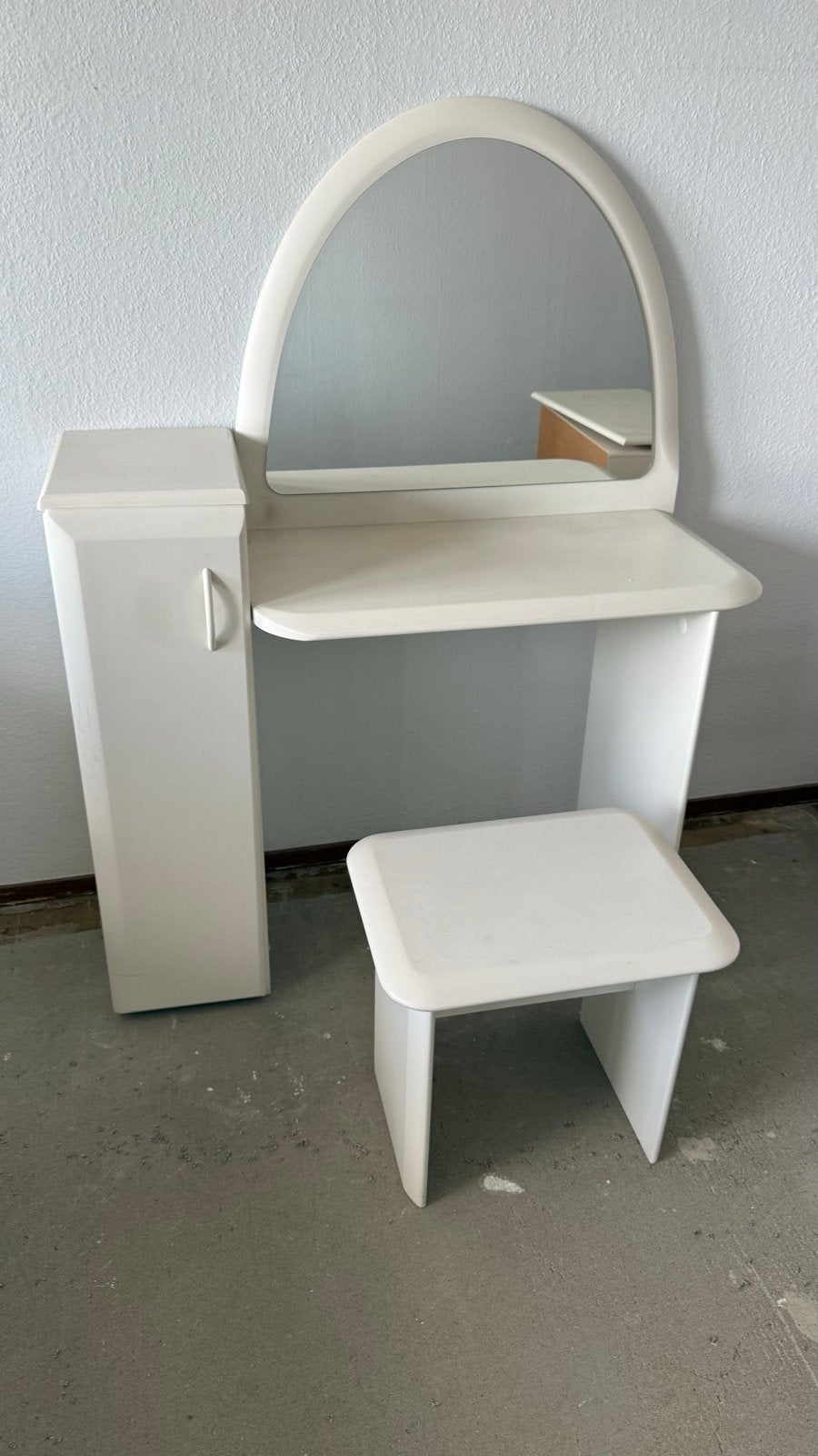 Witte kaptafel met spiegel en krukje - Zo goed als nieuw, Ophalen, 100 tot 150 cm, 50 tot 100 cm, Zo goed als nieuw