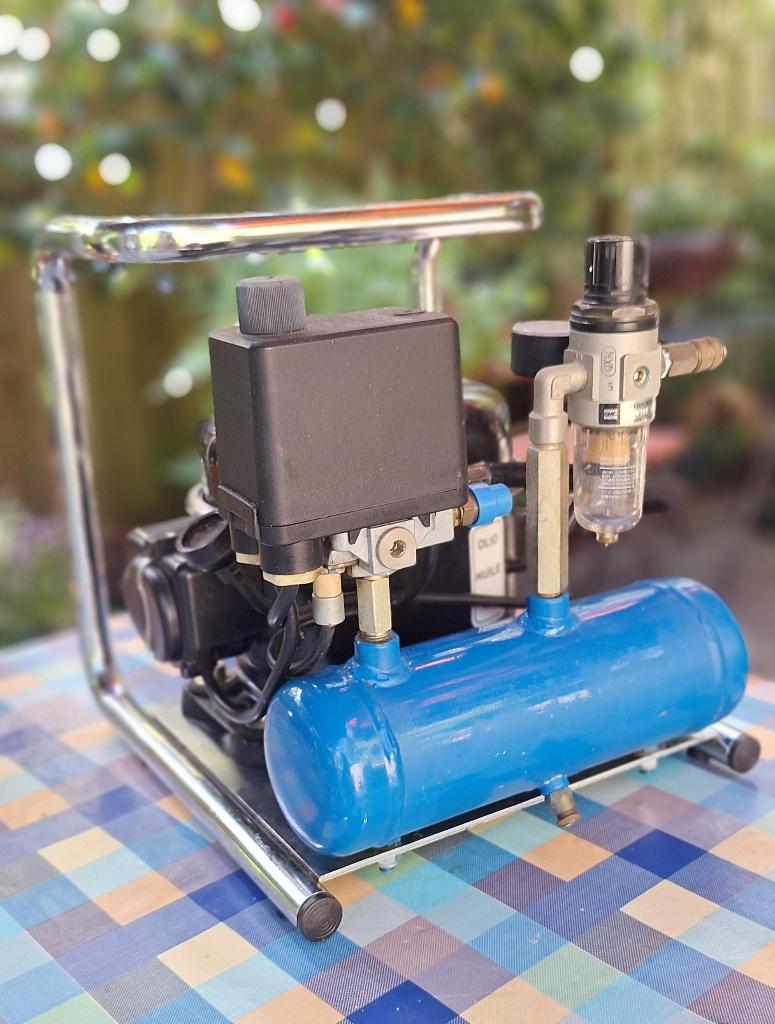Sil-Air Air Compressor, Hobby en Vrije tijd, Modelbouw | Overige, Ophalen, Gebruikt, Groter dan 1:32