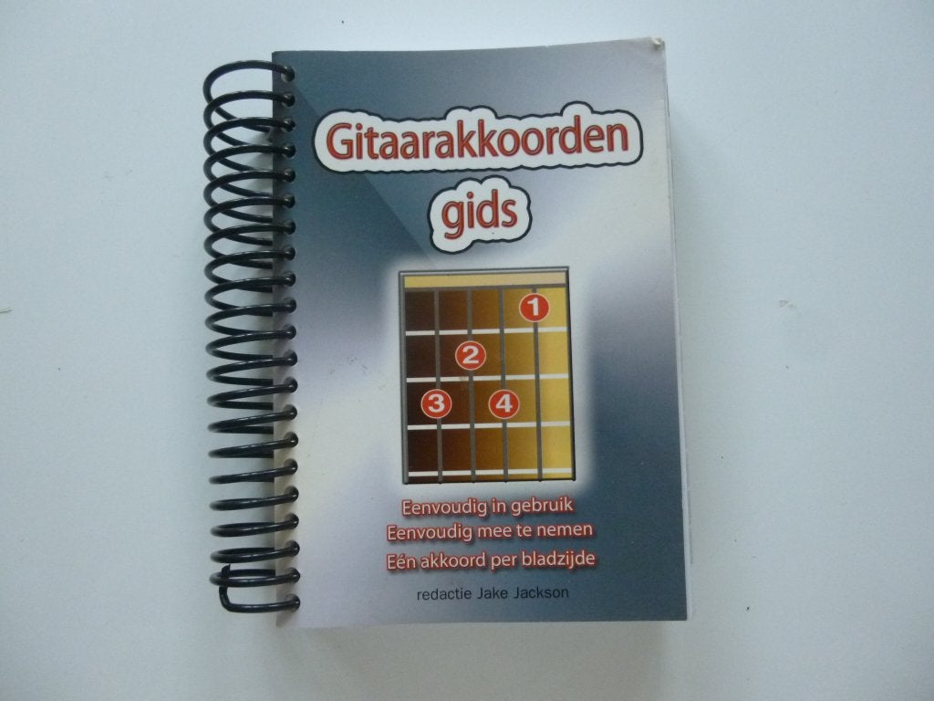1 gitaarboek voor beginners; akkoorden leren, Verzenden, Zo goed als nieuw, Instrument, Cees hartog en jake jackson