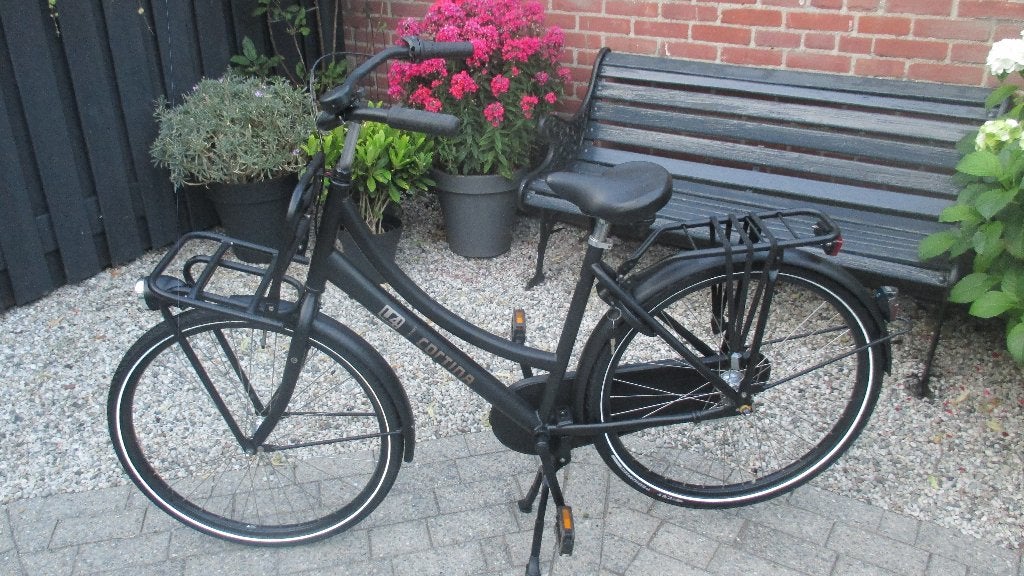 Cortina  meisjes fiets. 26  inch. mat zwart. 3  ver., Fietsen en Brommers, Fietsen | Meisjes, Terugtraprem, Versnellingen, Zo goed als nieuw