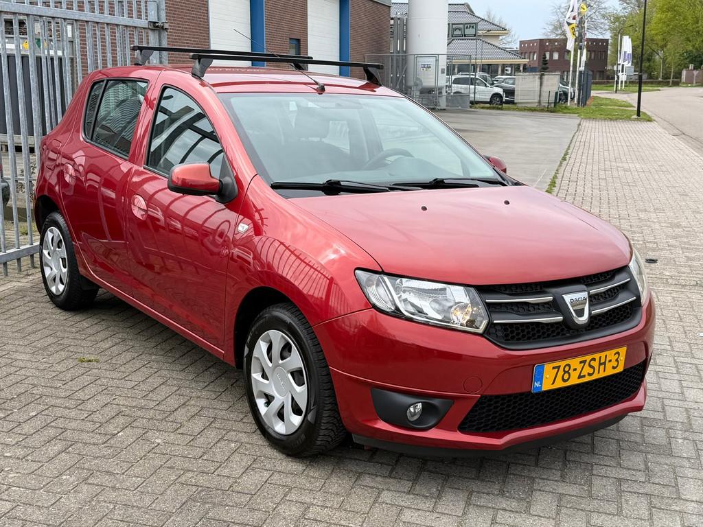 Dacia Sandero 0.9 TCe Lauréate 90PK! NL AUTO NAP! Airco l N, Auto's, Dacia, Voorwielaandrijving, Stof, Gebruikt, 937 kg