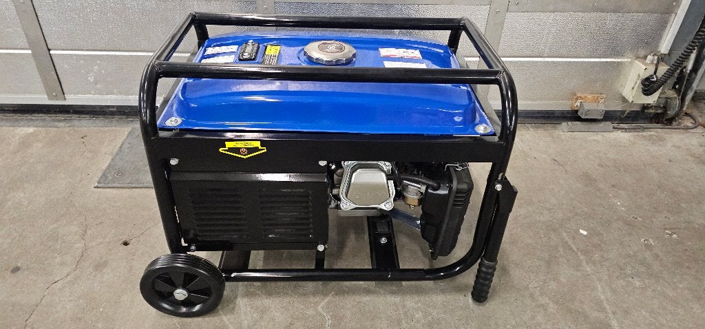 HBM 2800 Watt aggregaat, generator 208 CC - AVR - Benzine, Ophalen, Zo goed als nieuw, Minder dan 5 kVA, Benzine