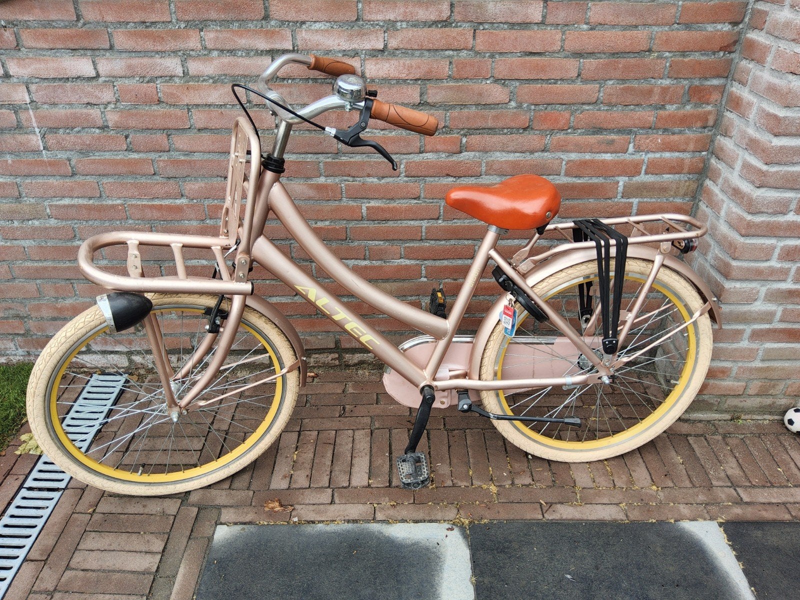 Zo goed als nieuwe Altec Urban kinderfiets (20 inch), Fietsen en Brommers, Fietsen | Kinderfietsjes, Ophalen of Verzenden, Zo goed als nieuw