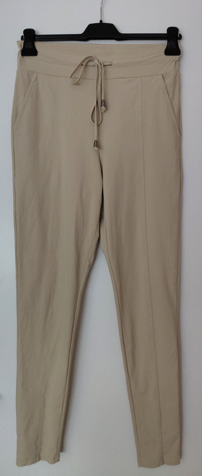 Mi piace travelstof broek mt s/m latte kit sand, Beige, Ophalen of Verzenden, Zo goed als nieuw, Maat 36 (S)