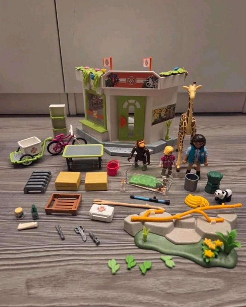 PLAYMOBIL Family Fun Dierenartspraktijk Dierentuin (70900), Ophalen
