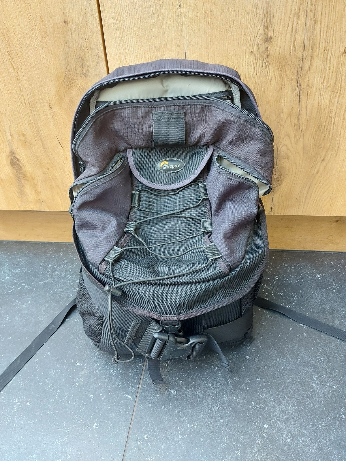 Lowepro Rover AW II rugzak zwart, Gebruikt, 25 tot 40 cm, Trekking, Ophalen