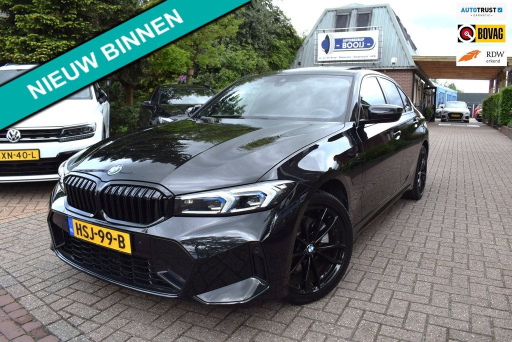 BMW 3-serie 330e M-PAKKET/OPEN DAK /HEAD-UP/CAMERA/CARPLAY/S, Auto's, BMW, 1998 cc, Achterwielaandrijving, Gebruikt, 4 cilinders