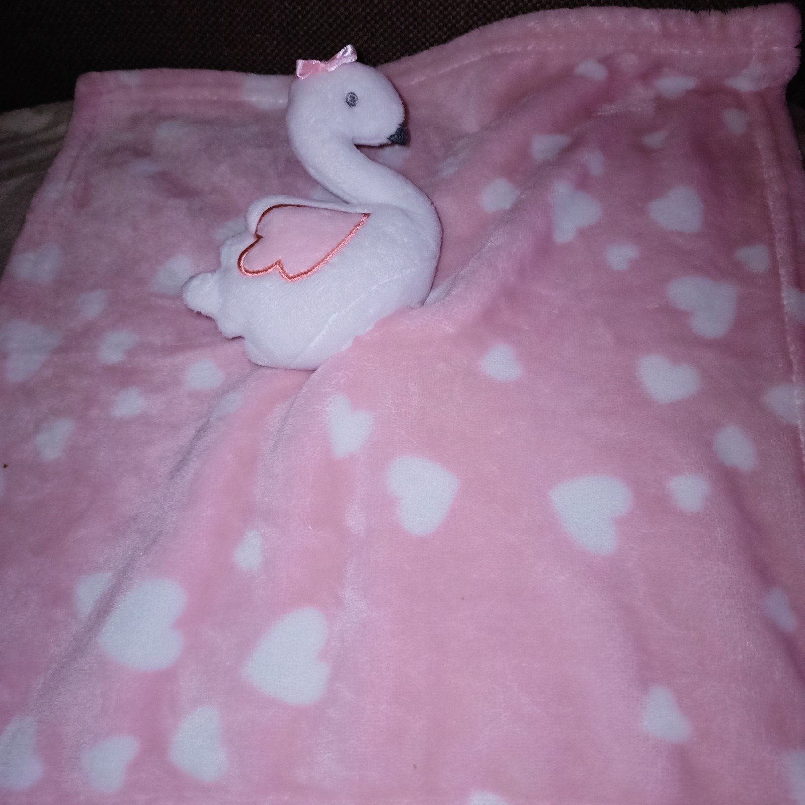 Primark zwanen knuffel met kroeldoek. Roze met witte hartjes, Overige karakters, Overige typen, Ophalen of Verzenden, Zo goed als nieuw