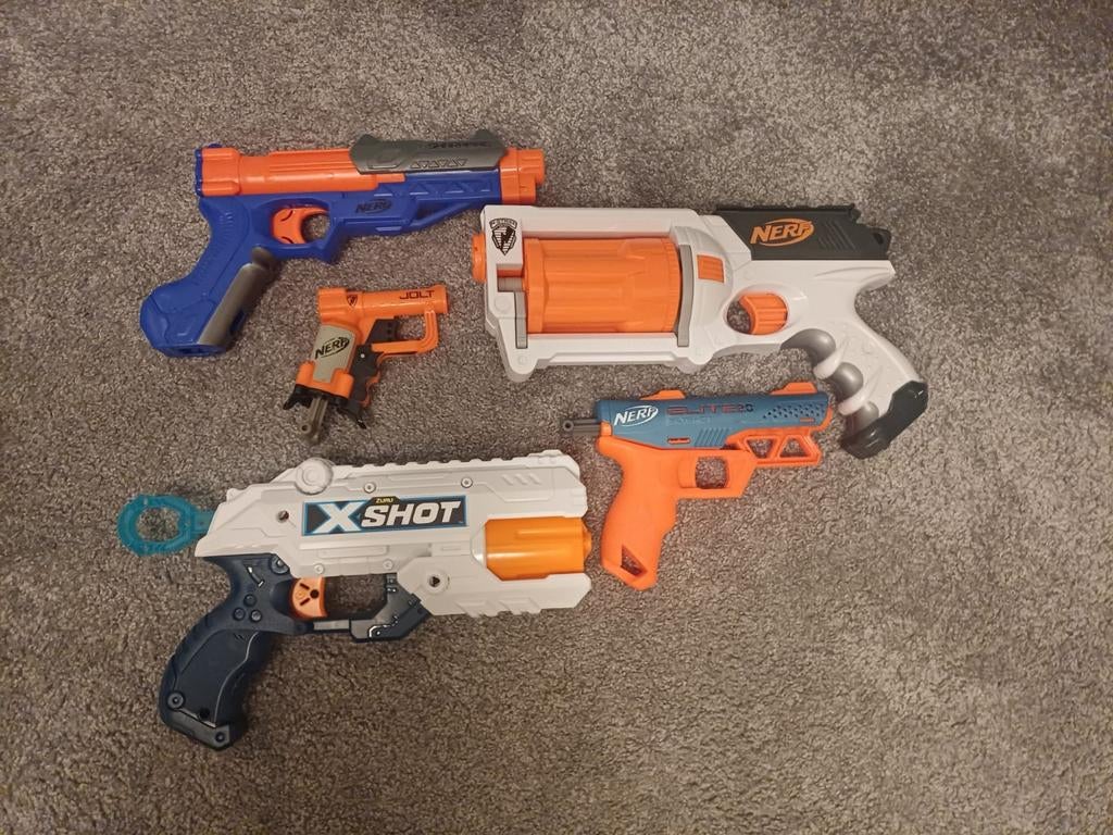 Nerf pistolen, Kinderen en Baby's, Speelgoed | Buiten | Actiespeelgoed, Ophalen of Verzenden