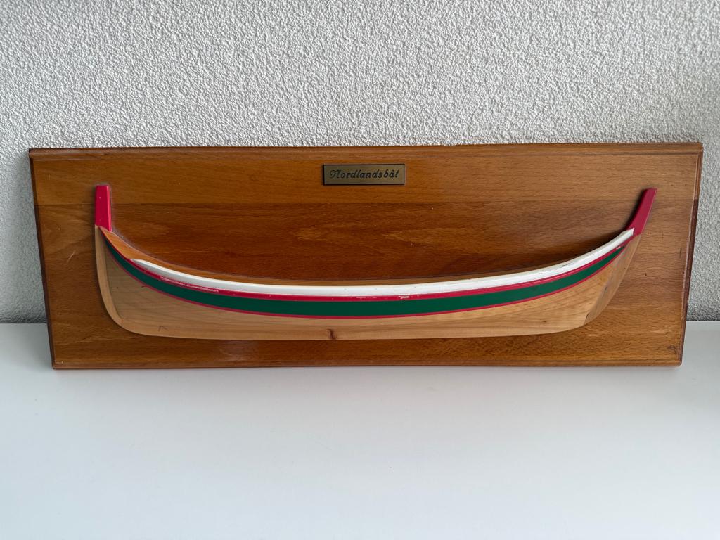 Wandmodel / doorsnede (hout) Noorse Nordlandsbåt vissersboot, Ophalen of Verzenden, Gebruikt, Zeilboot, Schaalmodel