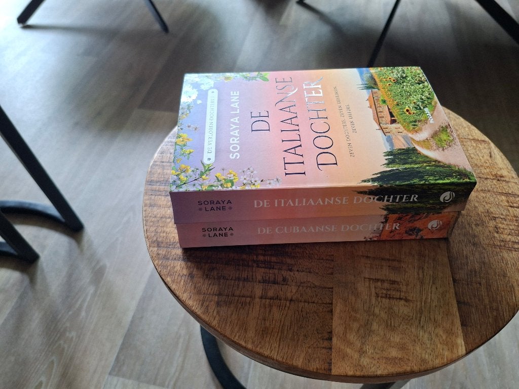Soraya lane, De verloren dochters deel 1 en  2    € 13,00/2, Ophalen of Verzenden, Zo goed als nieuw, Soraya Lane