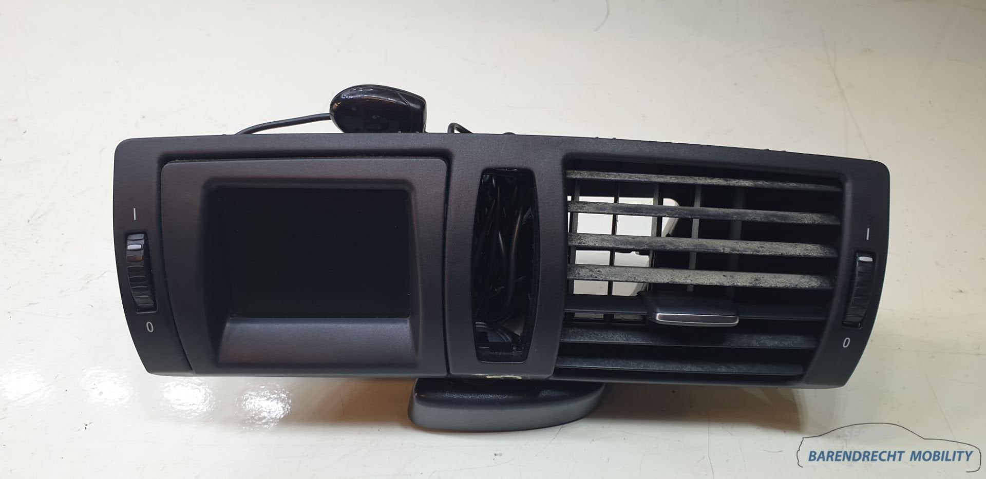 VDO Navigatiescherm BMW 1 serie E87 Siemens VDO luchtrooster
