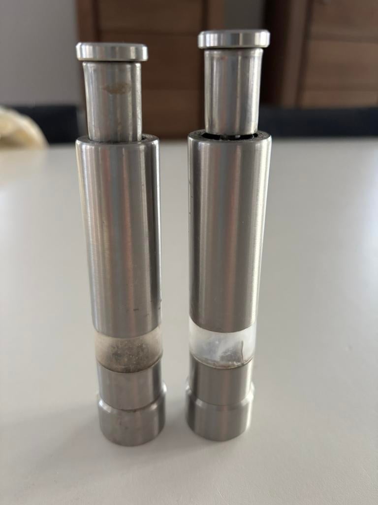 Brabantia  compacte peper en zout stel, Ophalen of Verzenden, Zo goed als nieuw