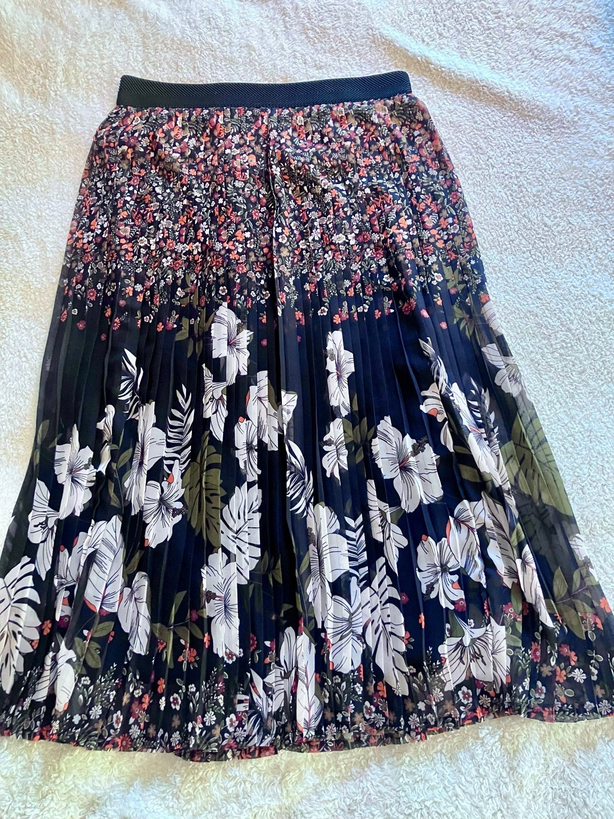 Marie Mero Plissé Rok met Bloemenprint - Maat 38, Kleding | Dames, Rokken, Zo goed als nieuw, Maat 38/40 (M), Zwart, Onder de knie