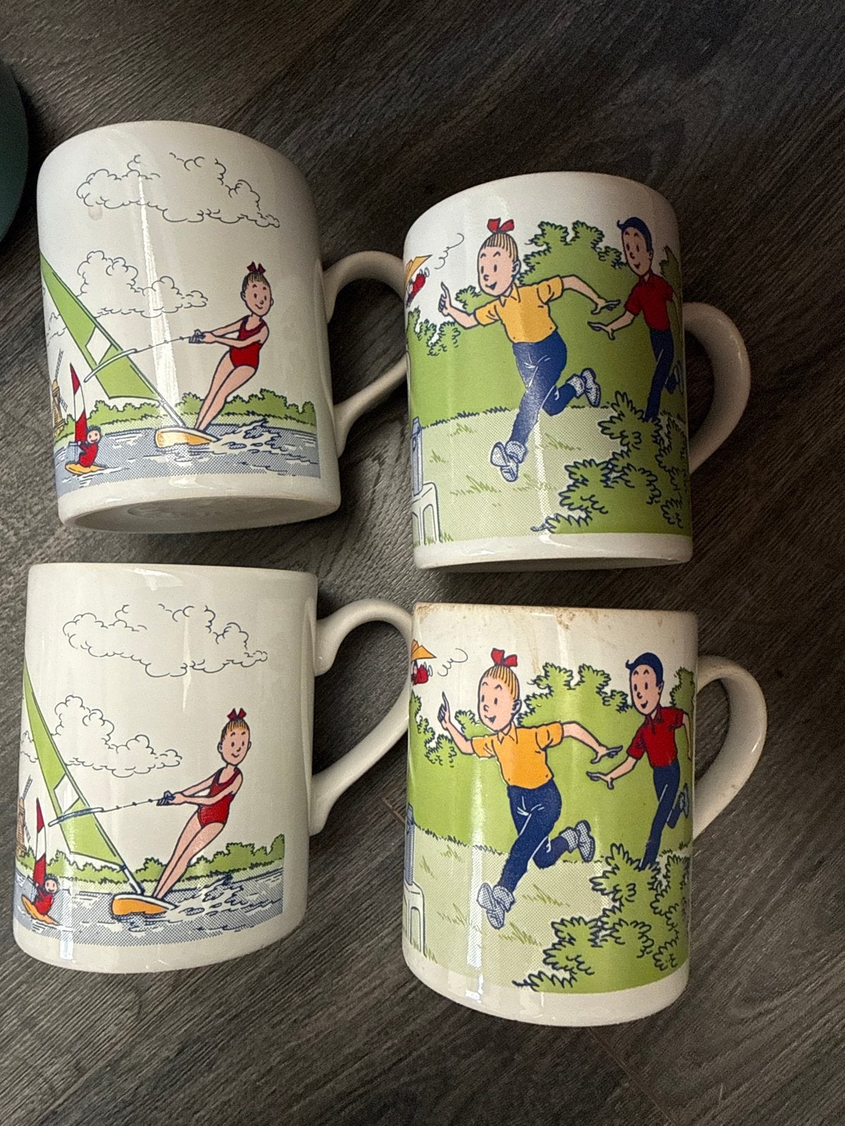 Set van 4 Suske & Wiske mokken - Vintage Kilncraft, Gebruikt, Ophalen of Verzenden, Steen/keramiek, Meerkleurig