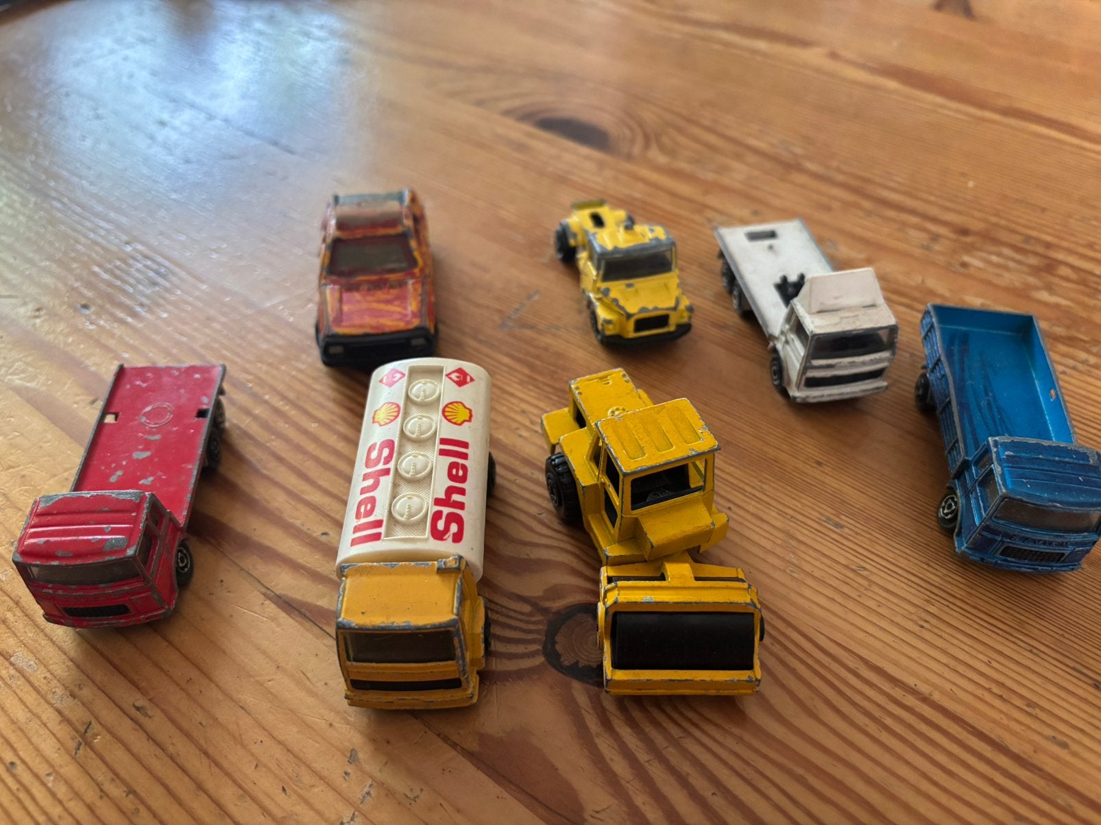 7 majorette wagens schaal 1/100, Ophalen of Verzenden, Zo goed als nieuw, Majorette