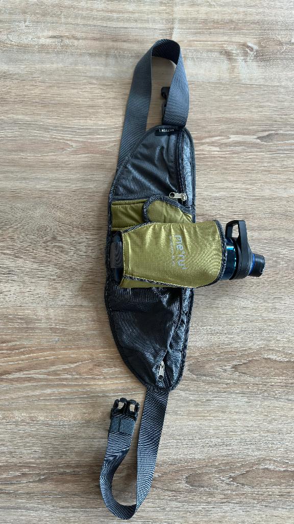 Me’ru’ Action 1 Heuptas / Running Belt Met Bidonhouder, Ophalen of Verzenden, Zo goed als nieuw, Overige typen, Overige merken