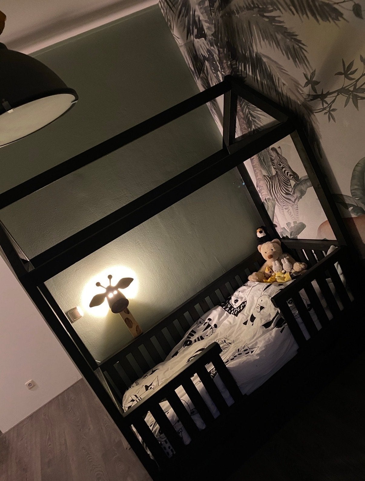 Zwart bedhuisje voor kinderen 70x160, 70 tot 85 cm, Zo goed als nieuw, Lattenbodem, 140 tot 160 cm