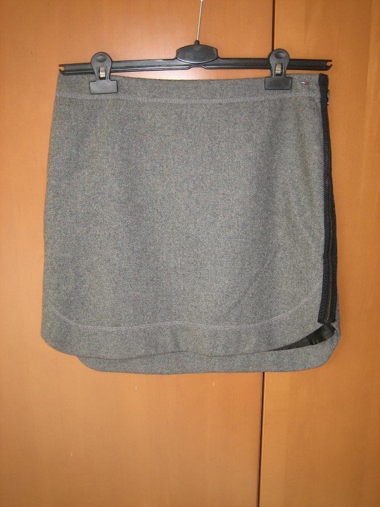 Sportief grijs wollen minirokje TOMMY HILFIGER, S Snazzeys, Nieuw, Ophalen of Verzenden, Tommy Hilfiger, Maat 36 (S)